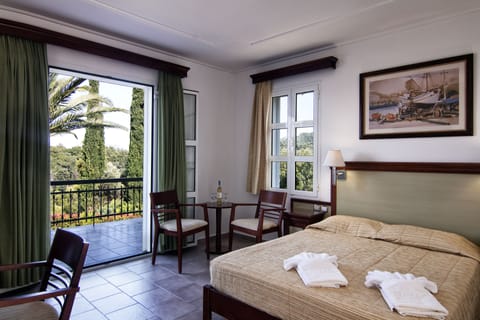 Standard Room, Sea View | In-room safe, soundproofing, free WiFi, bed sheets