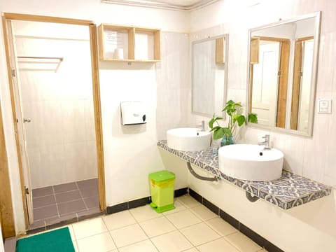 Standard Triple Room, Shared Bathroom | Bathroom | Shower, slippers, towels