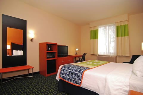 In-room safe, desk, soundproofing, iron/ironing board