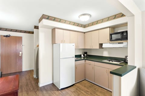 Desk, blackout drapes, iron/ironing board, free WiFi