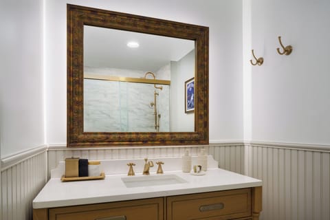 Free toiletries, hair dryer, towels