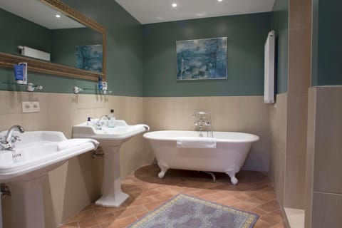 Free toiletries, hair dryer, towels