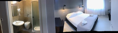 Superior Twin Room | Minibar, in-room safe, desk, soundproofing