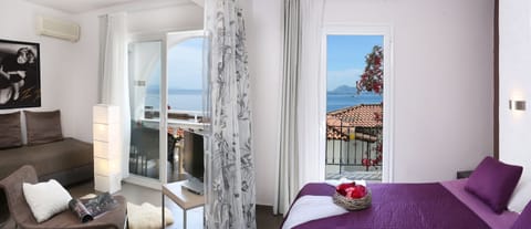 1 bedroom, in-room safe, individually decorated, individually furnished