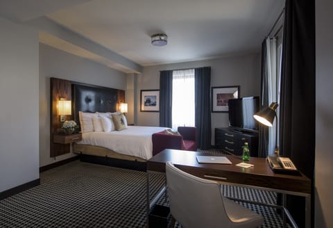 Luxury Room (King ) | Premium bedding, pillowtop beds, in-room safe, desk