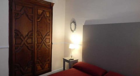 Triple Room, Shared Bathroom | Desk, free WiFi