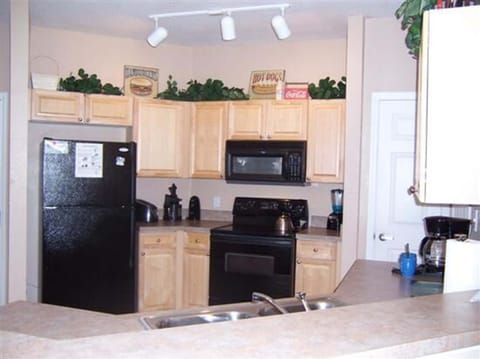 Condo | Private kitchen | Full-size fridge, microwave, oven, stovetop