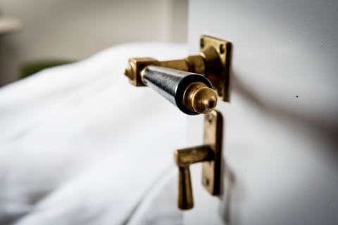 Standard Double Room, 1 King Bed | Premium bedding, in-room safe, blackout drapes, soundproofing