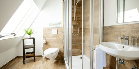 Deluxe Double Room, Non Smoking, Refrigerator | Bathroom | Shower, free toiletries, hair dryer, slippers