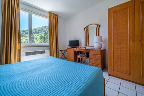 Suite | 1 bedroom, Egyptian cotton sheets, premium bedding, Select Comfort beds