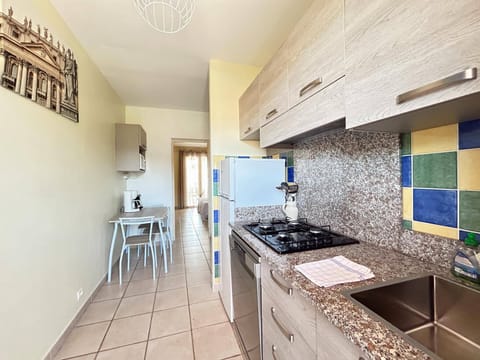 Apartment, Terrace, Sea View | Private kitchenette | Fridge, microwave, stovetop, dishwasher