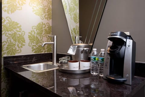 Standard King Non Smoking 2 person Whirlpool in Bath | Premium bedding, down comforters, pillowtop beds, individually decorated