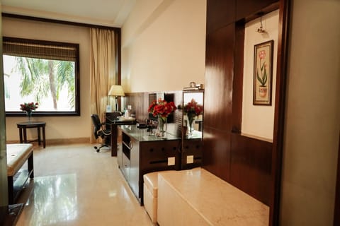 Luxury Double Room, 1 King Bed | Hypo-allergenic bedding, minibar, in-room safe, desk