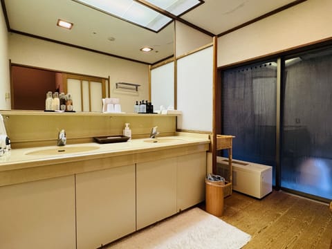 Traditional Japanese Room Lake View with Indoor Hot Spring Bath, Non Smoking | Bathroom | Separate tub and shower, spring water tub, free toiletries, hair dryer