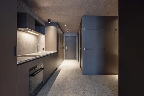 Deluxe Room, 1 King Bed | In-room safe, iron/ironing board, free cribs/infant beds, free WiFi