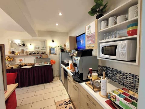 Daily buffet breakfast (EUR 12 per person)