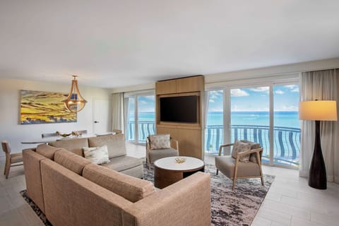 Presidential Suite, 1 King Bed with Sofa bed, Ocean View | Hypo-allergenic bedding, in-room safe, individually decorated