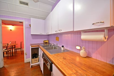 Apartment, 2 Bedrooms, Non Smoking | Private kitchen | Full-size fridge, oven, stovetop, dishwasher