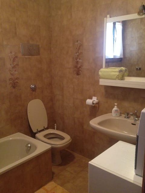 Free toiletries, hair dryer, bidet, towels