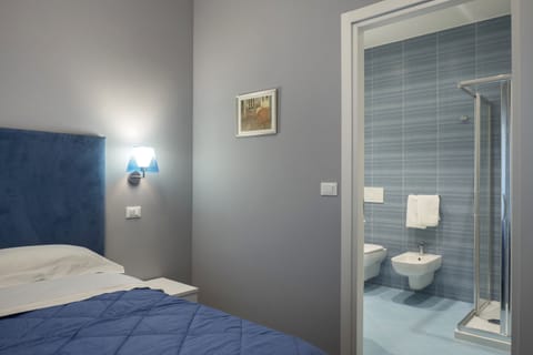 Junior Suite | Minibar, cribs/infant beds, free WiFi, bed sheets