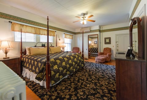 Cadillac Mountain Suite | Individually decorated, individually furnished, iron/ironing board