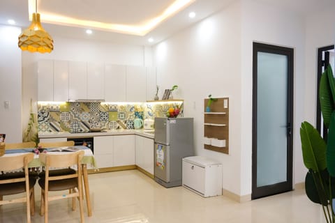 Superior Apartment, 2 Bedrooms, Pool Access, City View | Private kitchen | Electric kettle, cookware/dishes/utensils