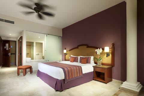 Junior Suite, Garden View (Family Selection) | Premium bedding, memory foam beds, minibar, in-room safe