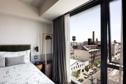 Cosy Brooklyn View | Egyptian cotton sheets, premium bedding, in-room safe, desk