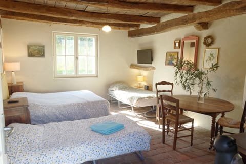 Single Room (Refuge)