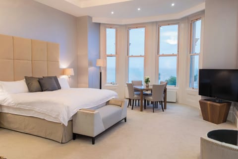 Junior Suite, Sea View | Egyptian cotton sheets, premium bedding, iron/ironing board, free WiFi