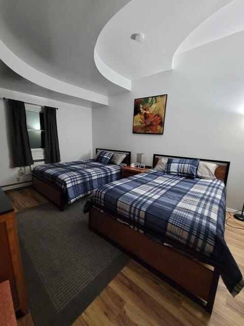 Comfort Single Room, 2 Queen Beds | Soundproofing, travel crib, free WiFi, bed sheets