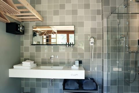 Comfort Plus Double Room | Bathroom | Hair dryer, slippers, towels