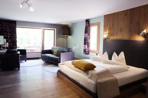 Family Room (Superior) | In-room safe, individually decorated, individually furnished, desk