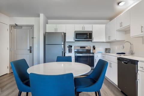 Suite, 1 Bedroom | Private kitchen | Full-size fridge, microwave, oven, stovetop