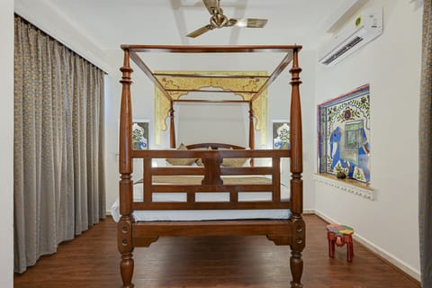 Elephanta Lake view suite with balcony | Premium bedding, in-room safe, individually furnished, desk