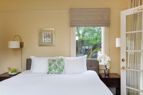 Carriage House | Egyptian cotton sheets, premium bedding, pillowtop beds