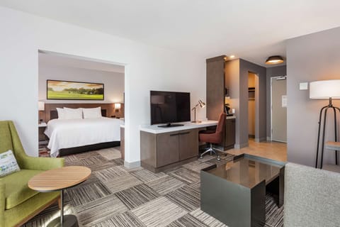 Suite, 1 Bedroom | Premium bedding, in-room safe, desk, laptop workspace