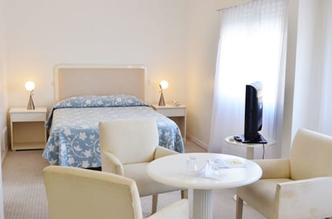 Superior Suite | Free WiFi, bed sheets