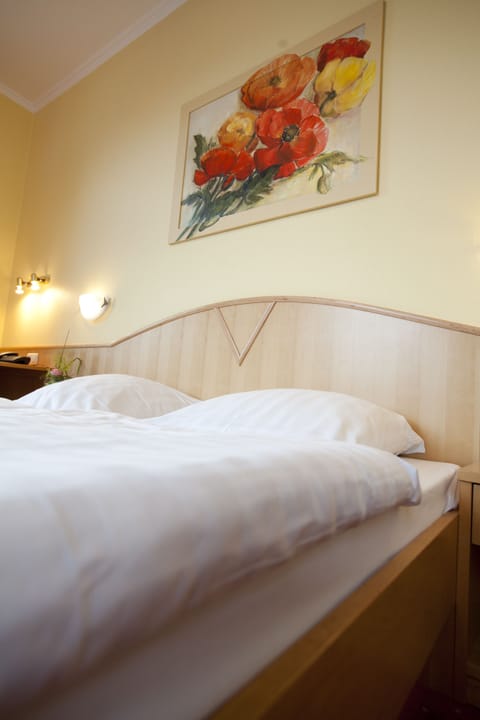 In-room safe, cribs/infant beds, free WiFi, bed sheets