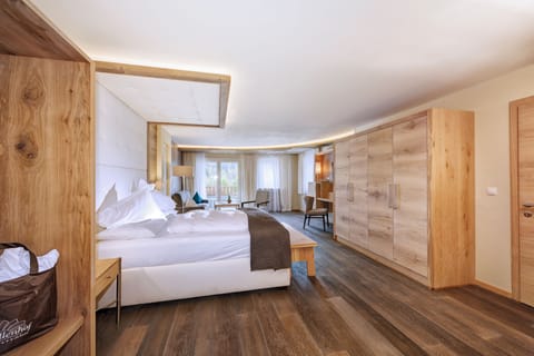 Classic Double Room, 1 King Bed with Sofa bed, Non Smoking, Courtyard View | Living area | 45-inch flat-screen TV with satellite channels, toys