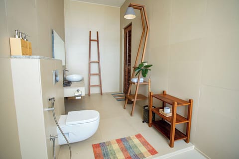 Muskiya | Bathroom | Designer toiletries, hair dryer, bathrobes, slippers