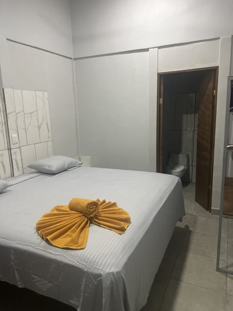 Deluxe Double Room, 1 King Bed, Non Smoking | Free WiFi, bed sheets