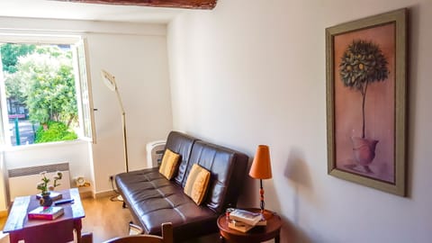 Family Apartment | In-room safe, individually decorated, individually furnished, desk