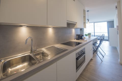 Comfort Studio, Partial Sea View (2) | Private kitchen | Fridge, microwave, oven, stovetop