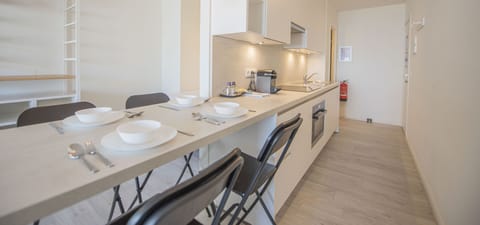 Comfort Studio, Partial Sea View (5) | Private kitchen | Fridge, microwave, oven, stovetop