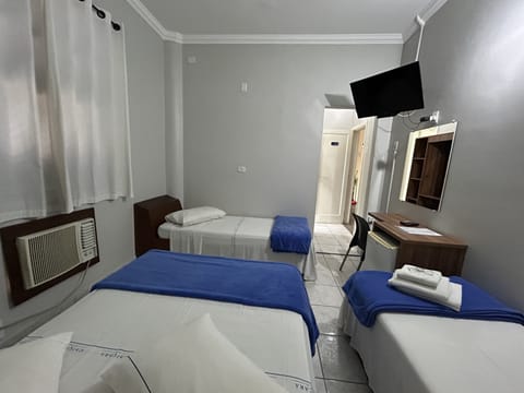 Quadruple Room | Free WiFi, bed sheets