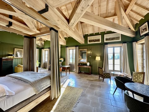 Deluxe Double Room | Individually decorated, individually furnished, desk, soundproofing