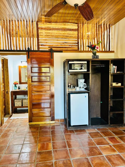 Deluxe Suite, 2 Bedrooms | Living area | Smart TV, Netflix, Hulu, streaming services