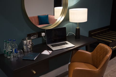 Suite, 1 King Bed, Accessible | In-room safe, desk, blackout drapes, soundproofing