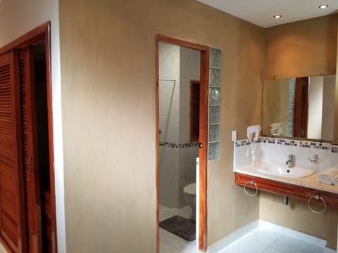 Superior Double or Twin Room, Non Smoking, Balcony | Bathroom | Combined shower/tub, deep soaking tub, rainfall showerhead, hair dryer